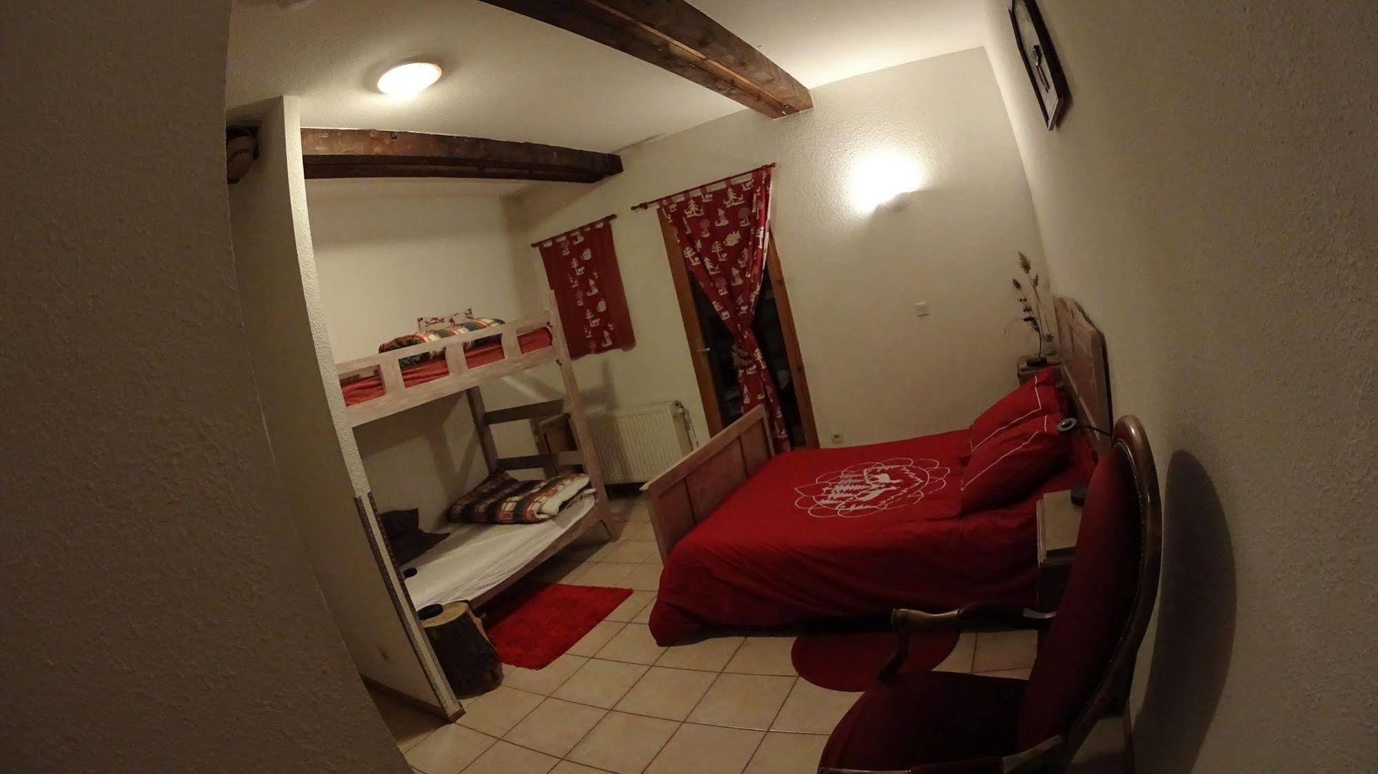 Etape De Fanfoue Hotel Chamrousse Ngoại thất bức ảnh